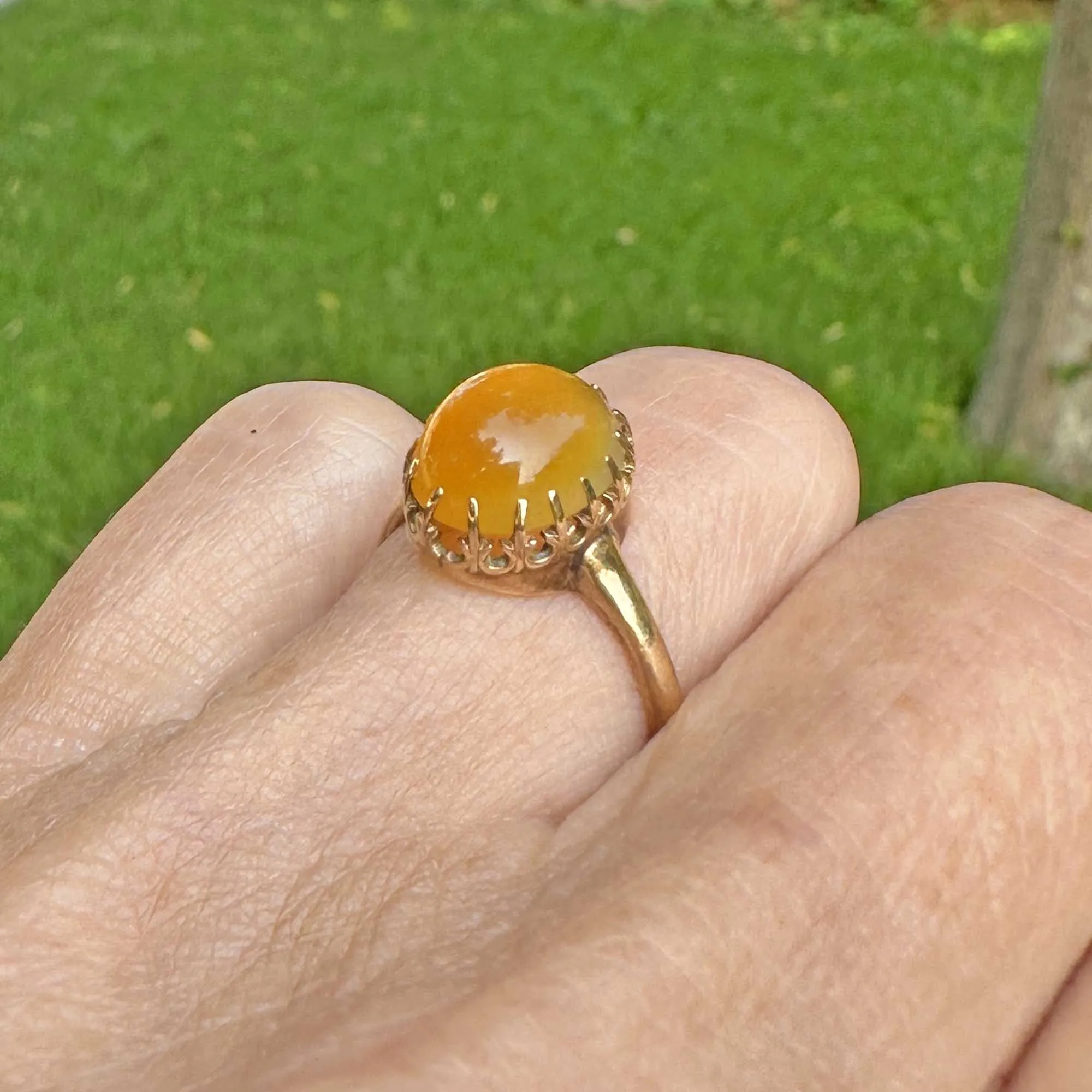 Antique 14K Gold Fleur de Lis Chalcedony Cabochon Ring