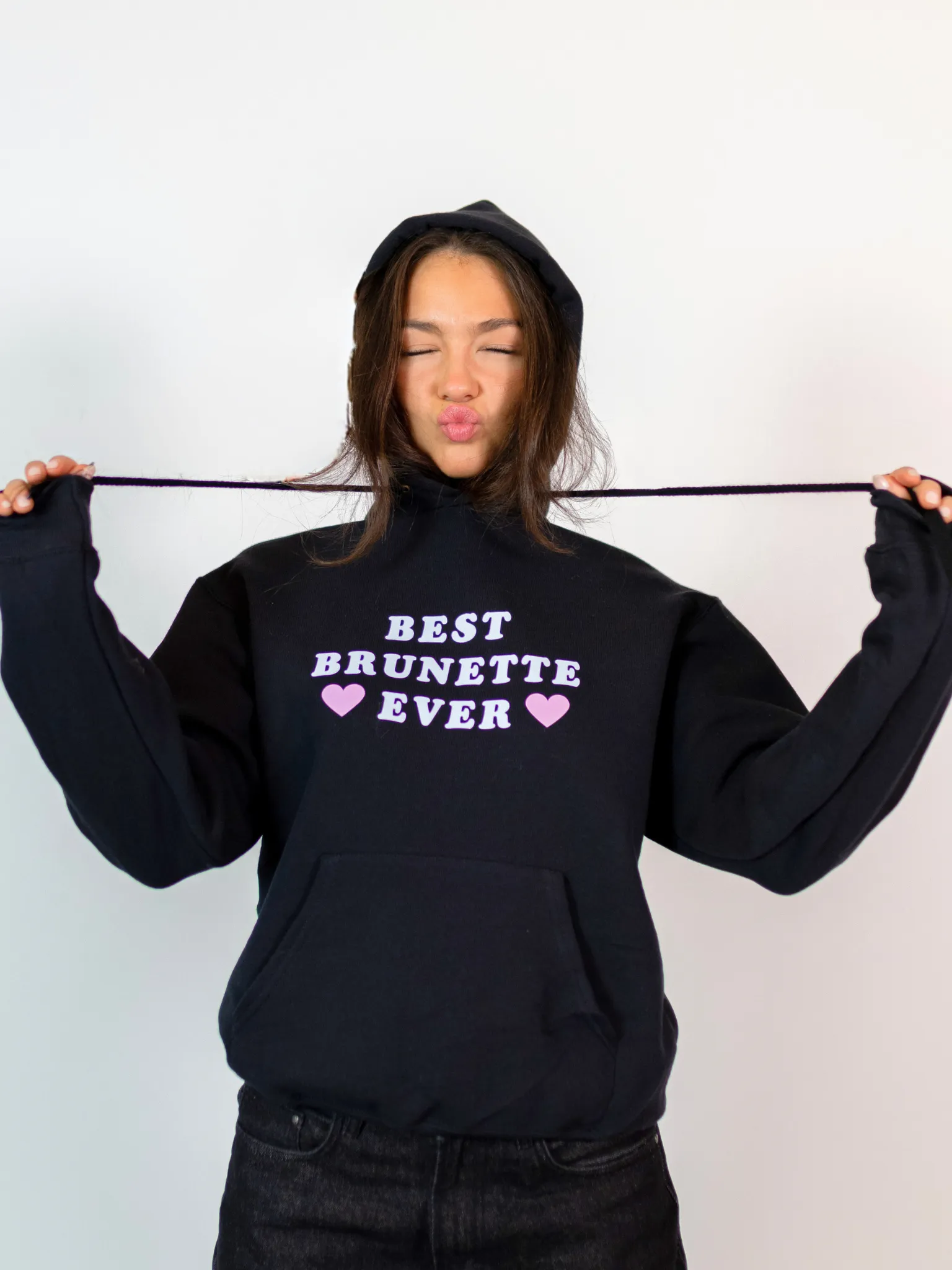 BEST BRUNETTE HOODIE - SORT