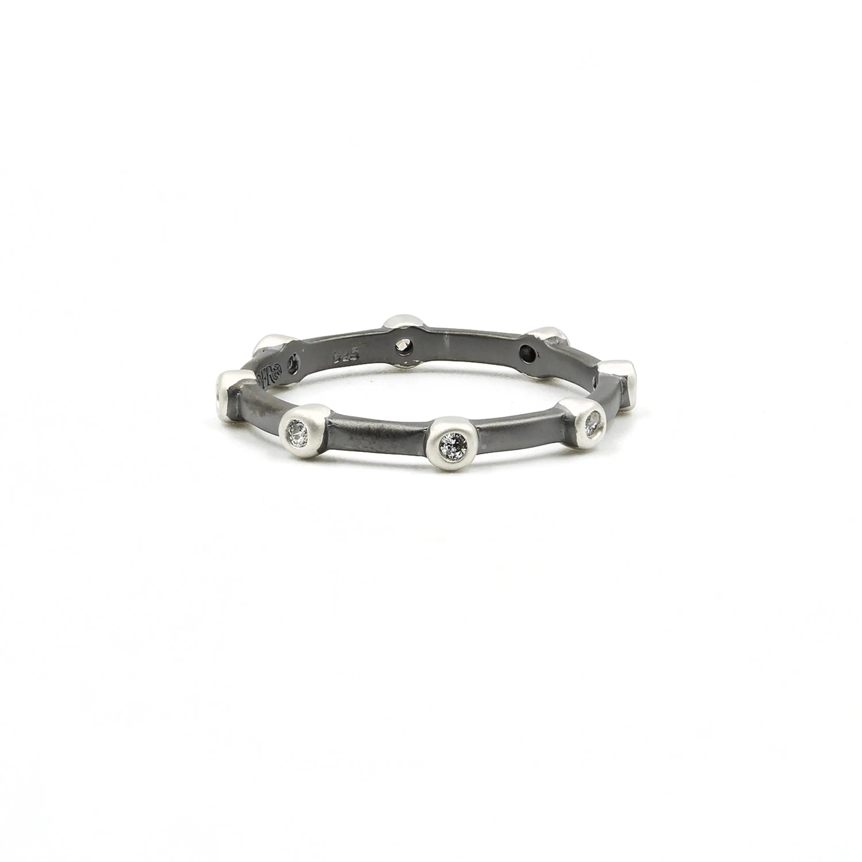 Bezel Station Stack Ring