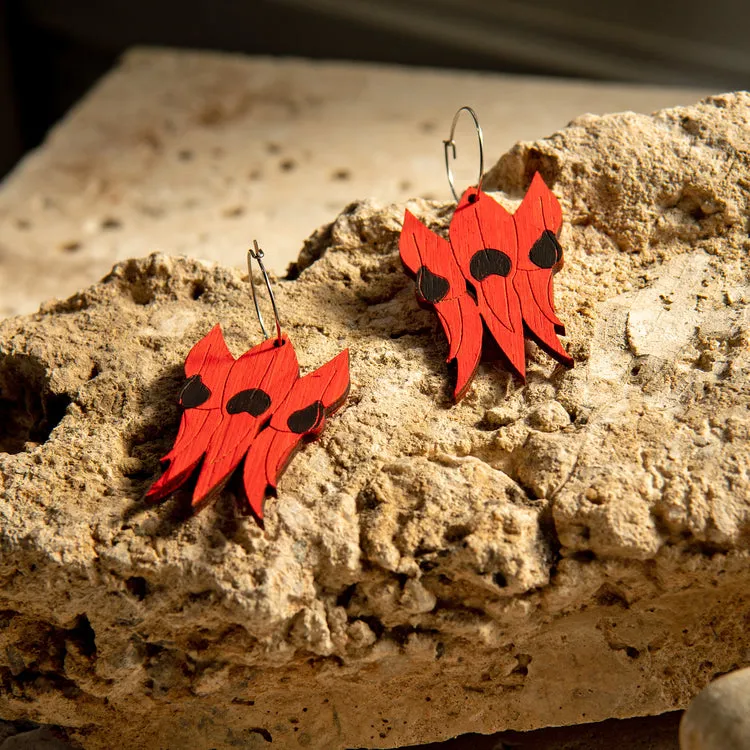 Sure! Heres an optimized title for the product with modifiers:

Eco-Friendly Bamboo Sturt Desert Pea Earrings - Vibrant Handmade Jewelry by Fizzy Flora