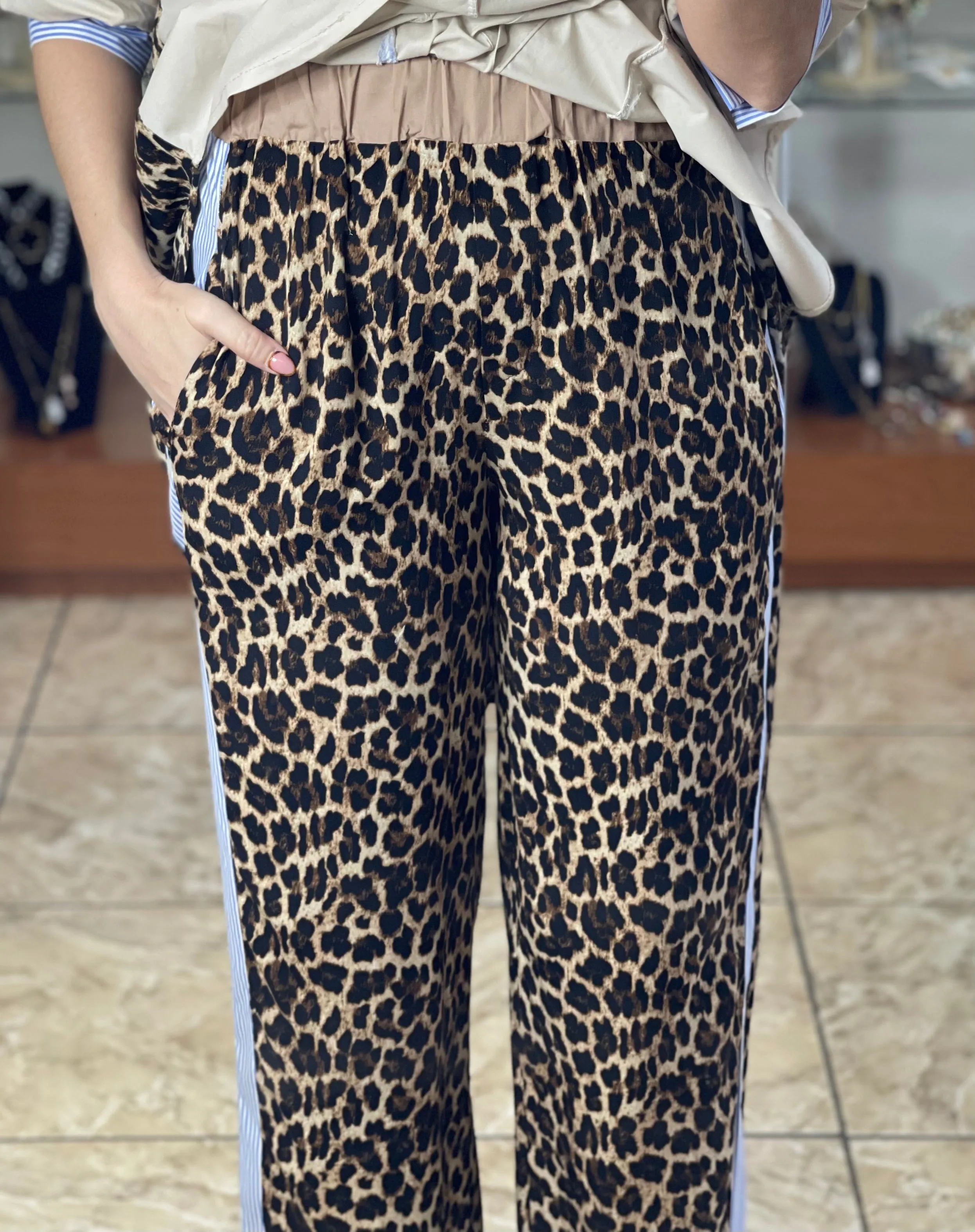 Leopard Stripes OS Pant