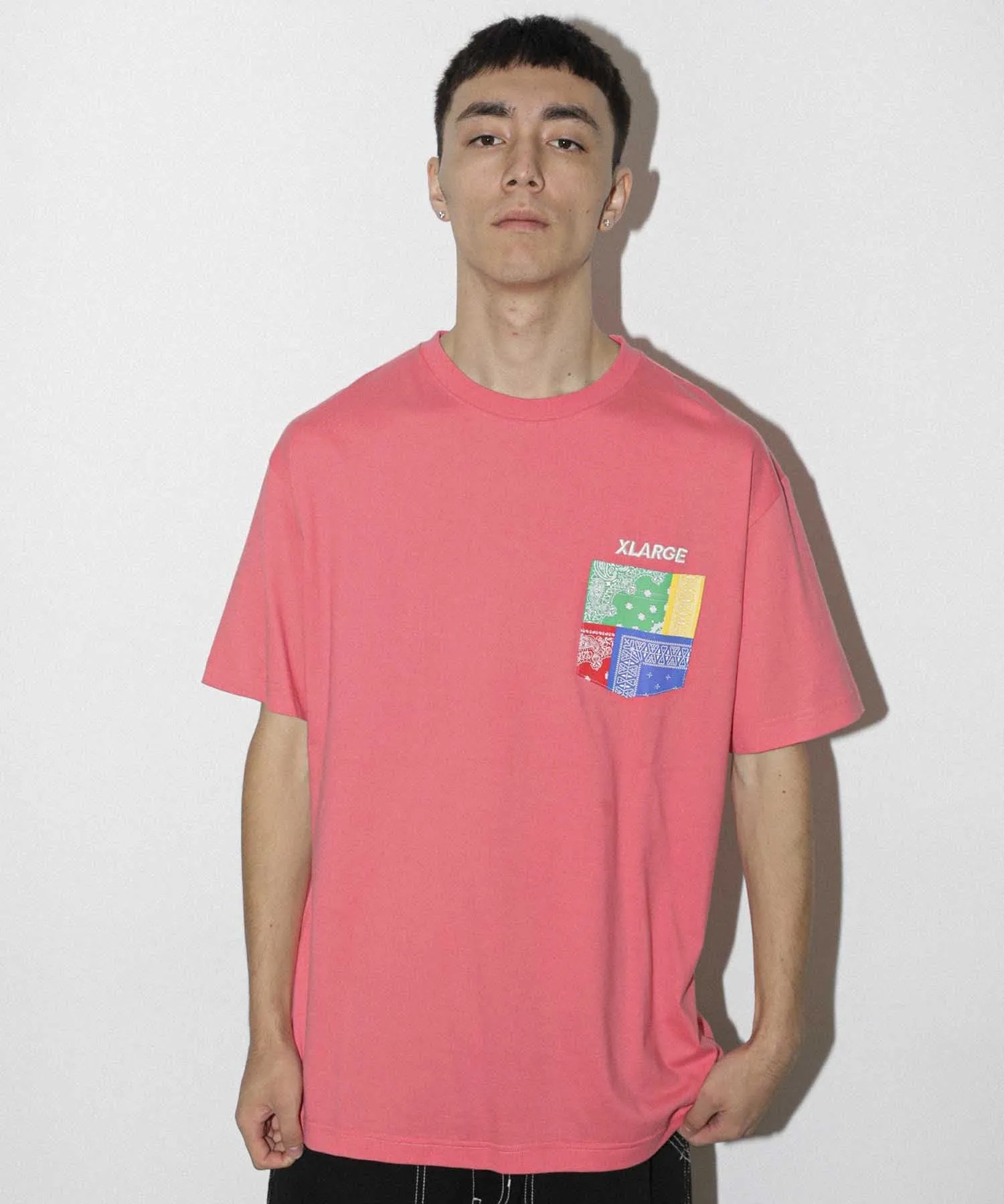 S/S PAISLEY SLANTED OG POCKET TEE